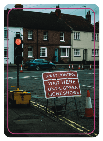 Picture Coaching Card from MBM with three way control red sign and a stop sign