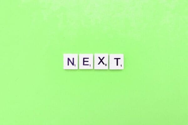 next word on green background